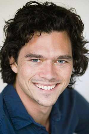 Luke Arnold